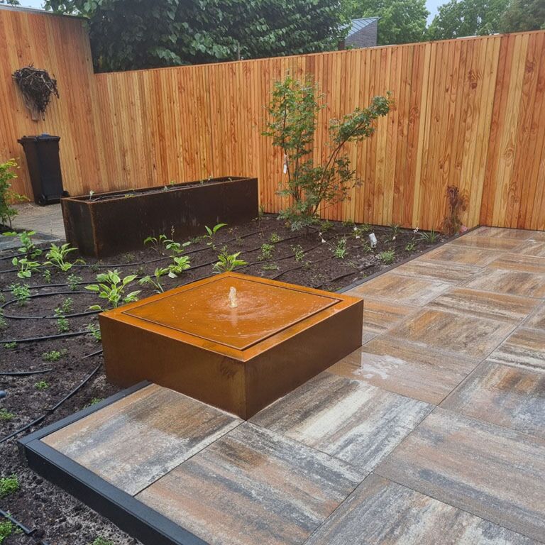 Συντριβάνι από ατσάλι corten 80 x 80 x 40 cm