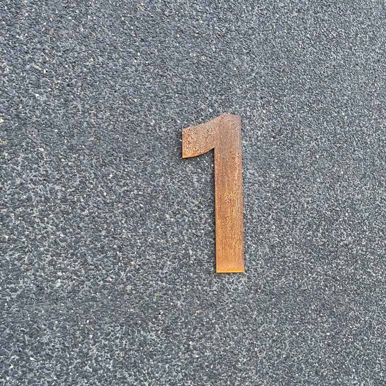Αριθμός από ατσάλι corten 1 - 30 cm