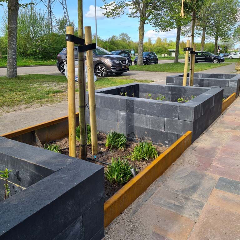Τοιχίο αντιστήριξης από ατσάλι corten ίσιο 150 cm (ύψος 30 cm)