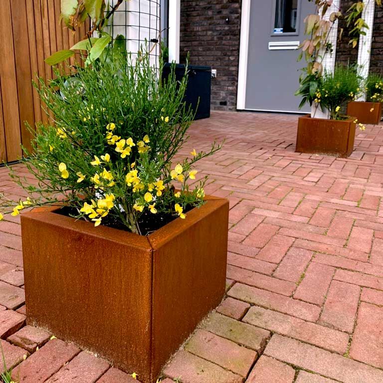 Ζαρντινιέρα από χάλυβα corten Μαϊάμι 30 x 30 cm