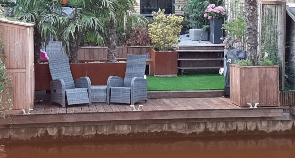 Έμπνευση για κήπους δίπλα στο νερό